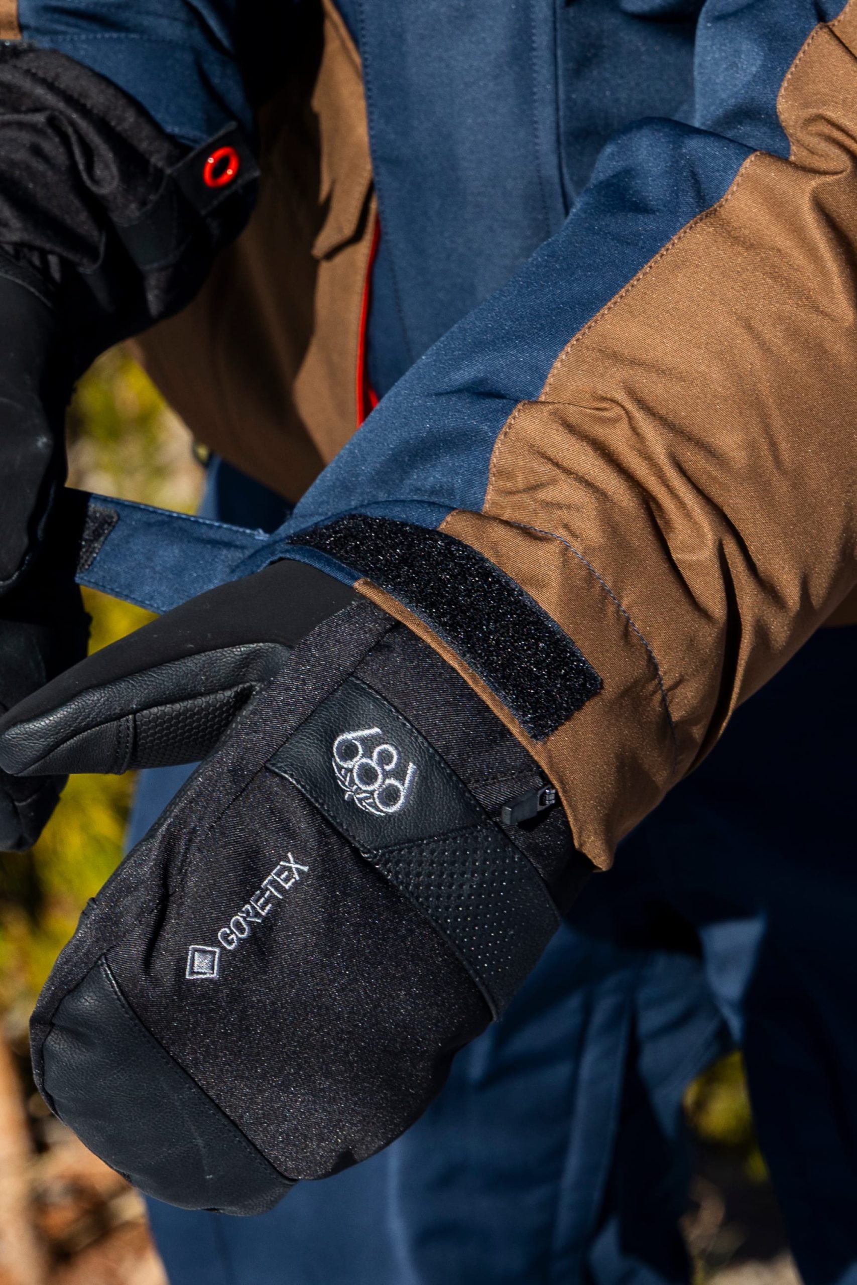 686 Men's Nightline™ Insulated Jacket - Image 8